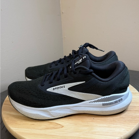 Brooks Men’s adrenaline GTS 24 running shoes - Picture 2 of 10